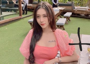 Heboh, Selebgram Meysa Pamer Beli Mobil Mewah Miliaran Rupiah