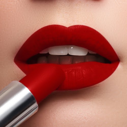 Mengenal 7 Jenis Lipstik, Kamu Pakai yang Mana? 5 Mengenal 7 Jenis Lipstik, Kamu Pakai yang Mana_Womanindonesia.jpg