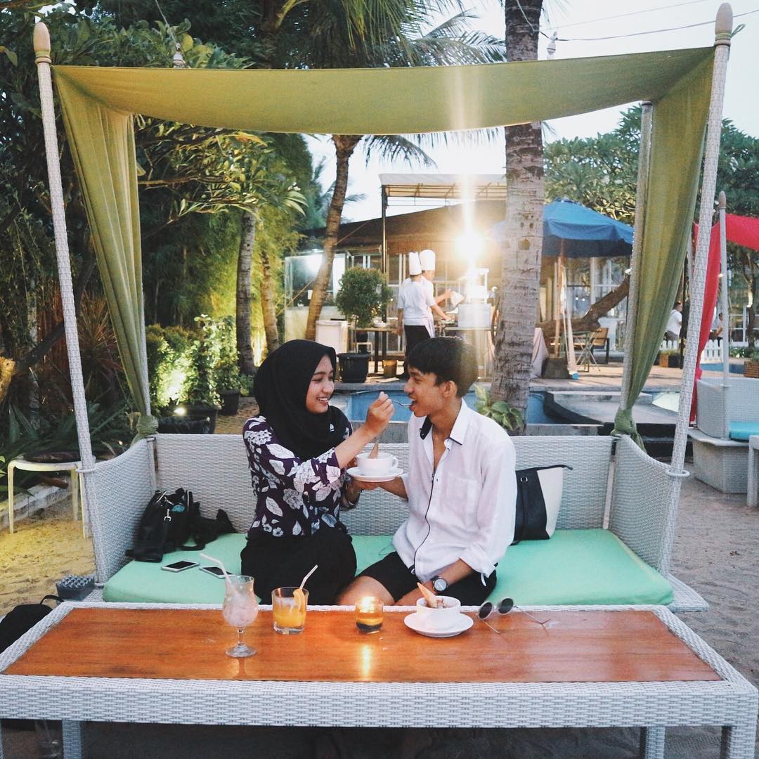 Rekomendasi Tempat Kencan Romantis di Jakarta 6 Rekomendasi Tempat Kencan Romantis di Jakarta