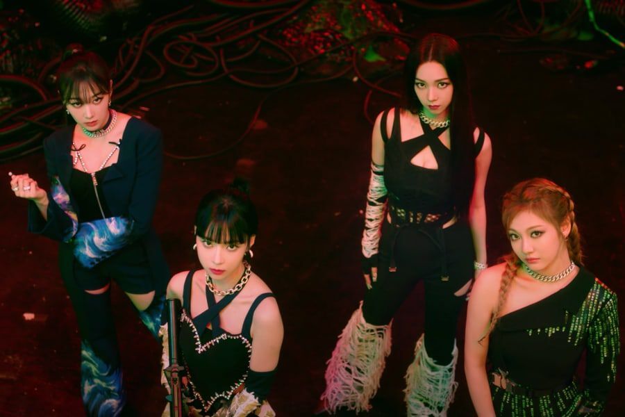 'Savage' aespa Menjadi Album Terlaris Kedua di AS 2 'Savage' aespa Menjadi Album Terlaris Kedua di AS