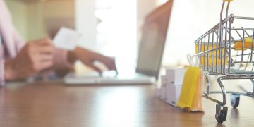 4 E-Commerce Paling Diminati Tahun 2021_womanindonesia.jpg