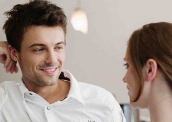 5 Ekspresi Wajah Seseorang yang Ingin Didekati Kami_Womanindonesia.jpg