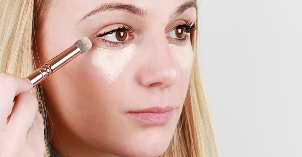5 Tips Makeup Saat Sakit Agar Tidak Tampak Pucat 4 5 Tips Makeup Saat Sakit Agar Tidak Tampak Pucat_womanspedia.jpg