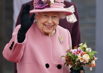 Alasan Ratu Elizabeth II Menolak Mandi Pakai Shower