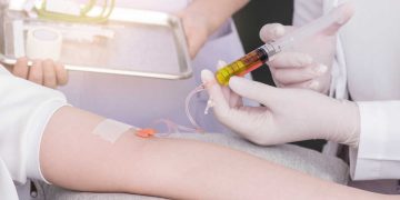 Benarkah Infus Vitamin C Dapat Mendongkrak Daya Tahan Tubuh_Womanindonesia.jpg