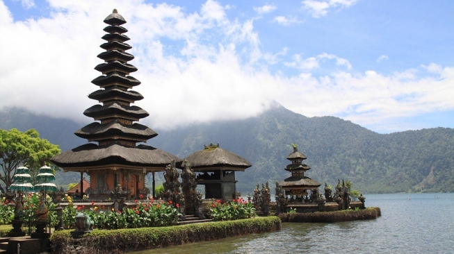 Dukung Pariwisata Bali Terapkan Wisata Aman dan Taat Prokes 2 Dukung Pariwisata Bali Terapkan Wisata Aman dan Taat Prokes_womanindonesia.jpg