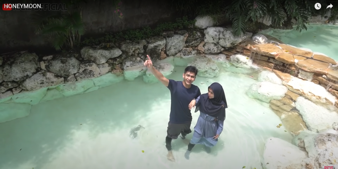 Intip Kado Mewah dr. Oky Pratama untuk Honeymoon Ria Ricis & Teuku Ryan di Bali_womanindonesia.jpg