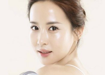 Mengenal Perawatan Wajah Glass Skin yang Populer di Korea_womanindonesia.jpg