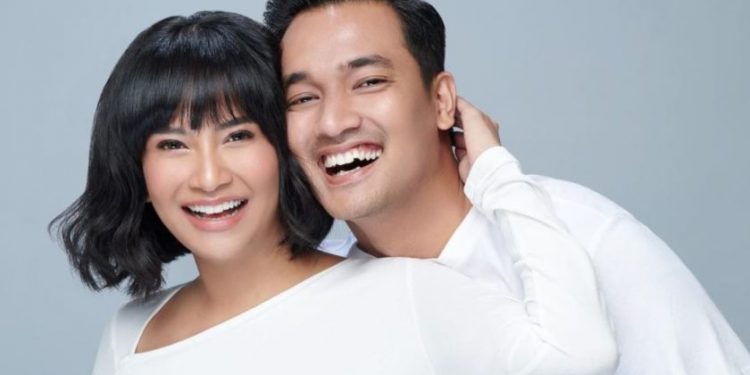 Vanessa Angel dan Suaminya Meninggal Akibat Lakalantas