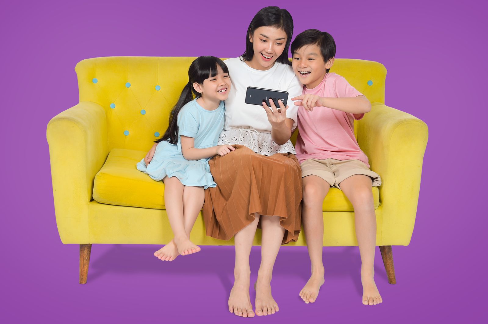 Zenius Ajak Anak Belajar Seru dengan Menonton 'Cerita Tiga Sekawan' 2 Zenius Ajak Anak Belajar Seru dengan Menonton 'Cerita Tiga Sekawan'_womanindonesia.jpg