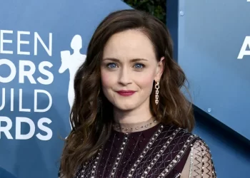4 Rekomendasi Film Hollywood yang Dibintangi Alexis Bledel5_womanindonesia