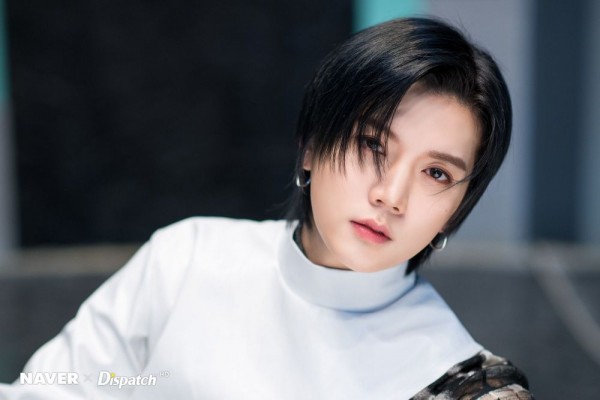 Absen dari KBS Song Festival 2021, Ren NU'EST Isolasi Mandiri_womanindonesia.jpg