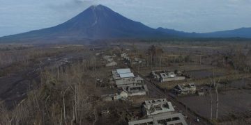 Ilustrasi gunung merapi erupsi - Womanindonesia.co.id