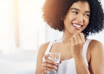 Jangan Ngasal! Ini 3 Tips Konsumsi Vitamin Sesuai Kebutuhan_womanindonesia.jpg