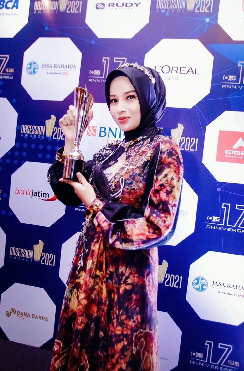 Keren... Dokter Ayu Widyaningrum Raih Obsession Awards 2021 2 Keren... Dokter Ayu Widyaningrum Raih Obsession Awards 2021