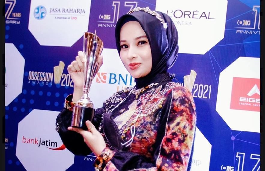 Keren... Dokter Ayu Widyaningrum Raih Obsession Awards 2021