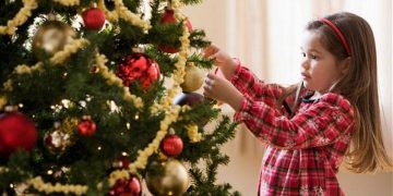 Mengapa Perayaan Natal Identik dengan Warna Merah, Hijau dan Putih_womanindonesia.co.id