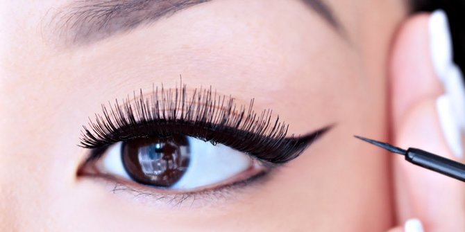 Mengenal 6 Jenis Eyeliner dan Fungsinya_womanindonesia.jpg