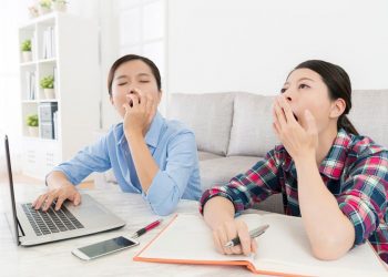 Menguap Itu Menular, Apa Penyebabnya_womanindonesia.jpg