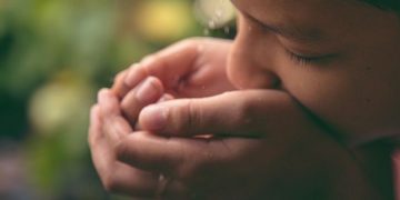 Minum Air Hujan Secara Langsung Apakah Aman_womanindonesia.jpg