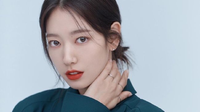 Tips Memilih Lipstik Ala 4 Aktris Korea Berikut 3 Tips Memilih Lipstik Ala 4 Aktris Korea Berikut_womaindonesia.jpg