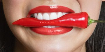 Suka Makanan Pedas, Ini 5 Bahayanya Bagi Kesehatan_womanindonesia.co.id