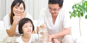 4 Tips Mengajarkan Anak Berhemat Sejak Dini_womanindonesia_jpg