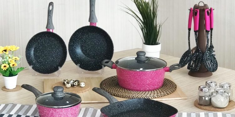 Blackpink, Peralatan Dapur Keluarga Modern_womanindonesia.co.id