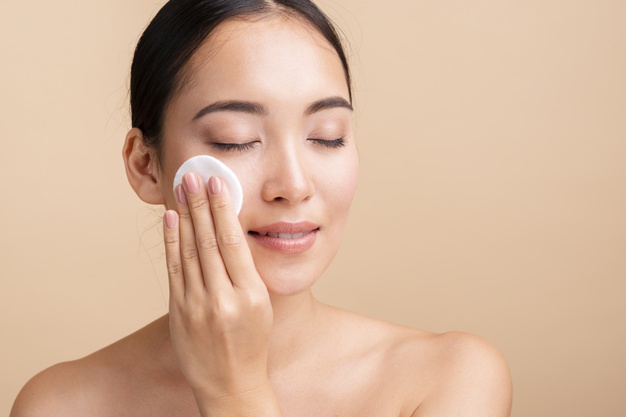 6 Tips Makeup yang Tepat untuk Berkantor 2 6 Tips Makeup yang Tepat untuk Berkantor_womanindonesia.co.id
