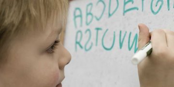 Mengenal Penyakit Disleksia, Penyebab, Gejala dan Cara Mengatasinya