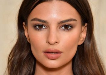 6 Tips Makeup yang Tepat untuk Berkantor_womanindonesia.co.id