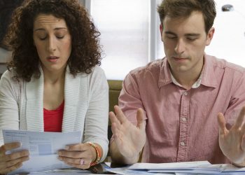 4 Dampak Stres Finansial dan Cara Mengatasinya_womanindonesia.co.id