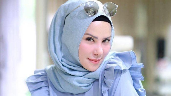 4 Perempuan Inspiratif yang Bangkit Dari Keterpurukan 2 4 Perempuan Inspiratif yang Bangkit Dari Keterpurukan_womanindonesia.co.id