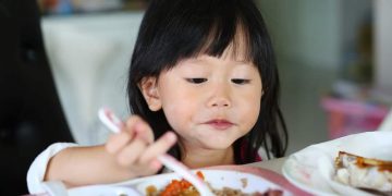 4 Cara Seru Memperkenalkan Makanan Tradisional Kepada Anak_womanindonesia.co.id