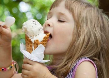 Perhatikan 5 Hal Sebelum Memberikan Es Krim Pada Anak_womanindonesia.co.id