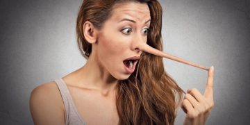 5 Cara Mendeteksi Kebohongan dengan Gestur_womanindonesia.co.id