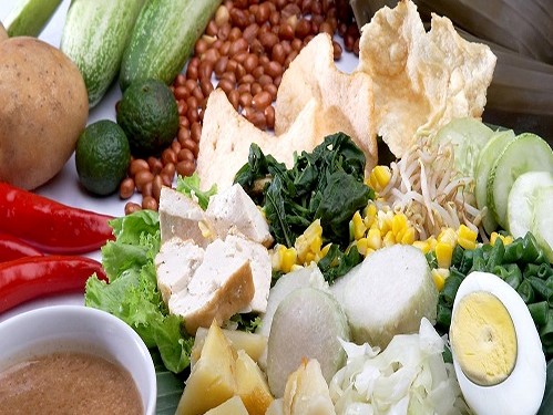 4 Cara Seru Memperkenalkan Makanan Tradisional Kepada Anak 2 4 Cara Seru Memperkenalkan Makanan Tradisional Kepada Anak_womanindonesia.co.id