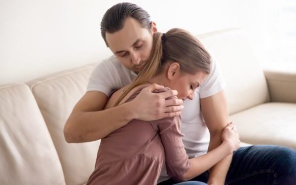 8 Tips Memaafkan Pasangan Setelah Melakukan Kekerasan Secara Verbal_womanindonesia.co.id