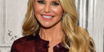 Simak 7 Gaya Hidup Sehat Christie Brinkley Agar Awet Muda_womanindonesia.co.id