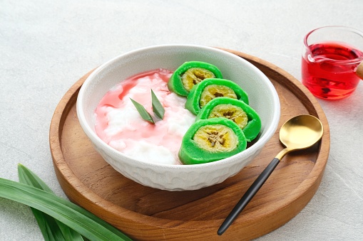 5 Jajanan Yang Hanya Ada di Bulan Ramadan 6 5 Jajanan Yang Hanya Ada di Bulan Ramadan_womanindonesia.co.id