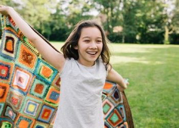 Hari Kebahagiaan Sedunia 2022: Memahami Arti Kebahagiaan Sesungguhnya Sejak Dini_womanindonesia.co.id