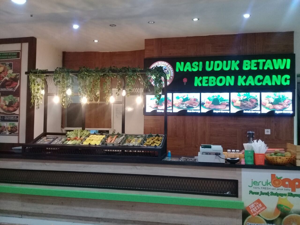 4 Tipe Penikmat Nasi Uduk Betawi Kebon Kacang 2 4 Tipe Penikmat Nasi Uduk Betawi Kebon Kacang_womanindonesia.co.id