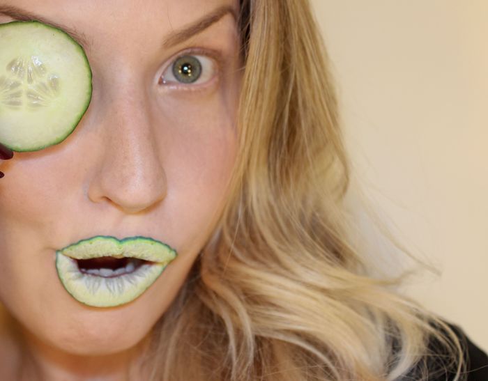 6 Tips Mengatasi Bibir Kering Agar Lebih Lembab 4 6 Tips Mengatasi Bibir Kering Agar Lebih Lembab_womanindonesia.co.id