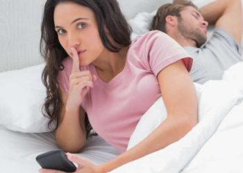 6 Rahasia Yang Tidak Harus Dibagikan Pada Pasangan_womanindonesia.co.id