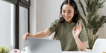 8 Cara Menghilangkan Stres Saat Di Rumah Aja_womanindonesia.co.id