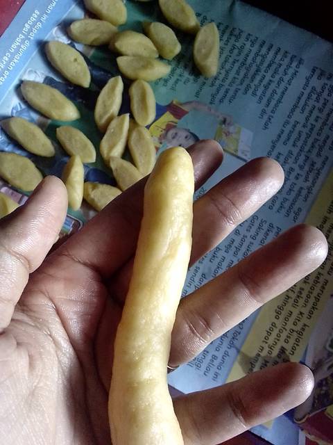 Resep Kue Biji Ketapang Gurih dan Renyah_womanindonesia.co.id