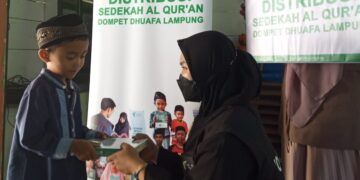 Dompet Dhuafa Lampung Salurkan 500 Alquran ke Pelosok_womanindonesia.co.id