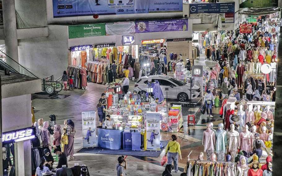 Geliat Pasar Tanah Abang Diawal Bulan Ramadhan_womanindonesia.co.id
