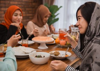 Menyikapi Aturan Buka Puasa Bersama Tapi Dilarang Bicara_womanindonesia.co.id