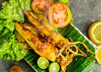 6 Rekomendasi Menu Ramadhan Sari Laut Ujung Pandang_womanindonesia.co.id